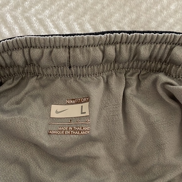 Nike Athletic Shorts - Picture 4 of 4